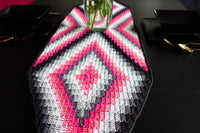 Crochet pattern - Table runner Corner to Corner