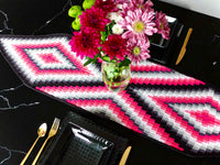 Crochet pattern - Table runner Corner to Corner
