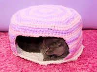 Crochet pattern - cat or dog cave